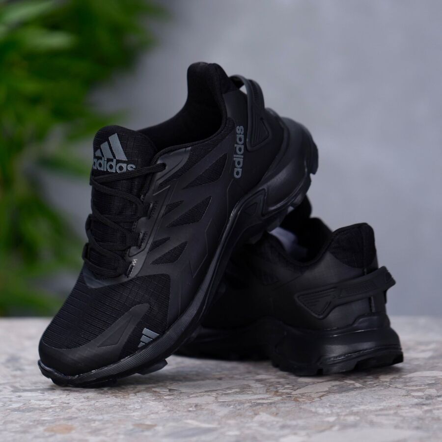 بوت adidas